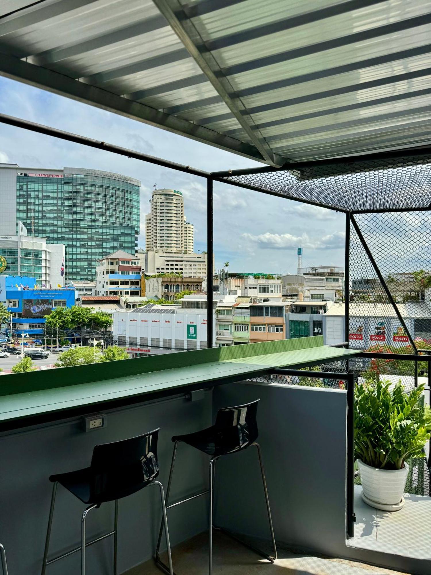 Sabai Dee Minitel Hotel Bangkok Exterior photo